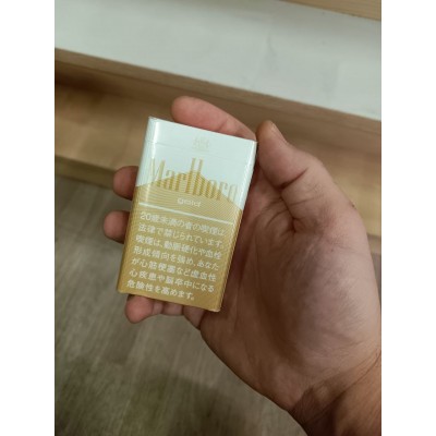 Marlboro Gold Япония (1 пачка) Marlboro Gold Япония (1 пачка)